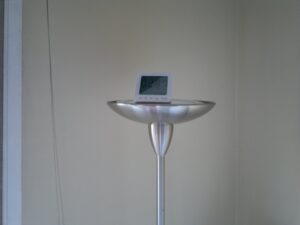 Apagado 287W, consumo de la lámpara 12W.